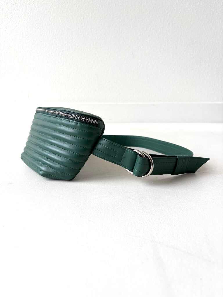 BEKLINA RIBBED BELT BAG
