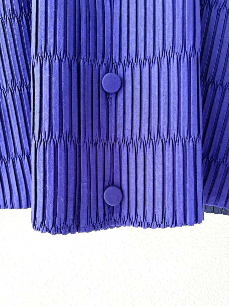 PLEATS PLEASE VEST SIZE 2