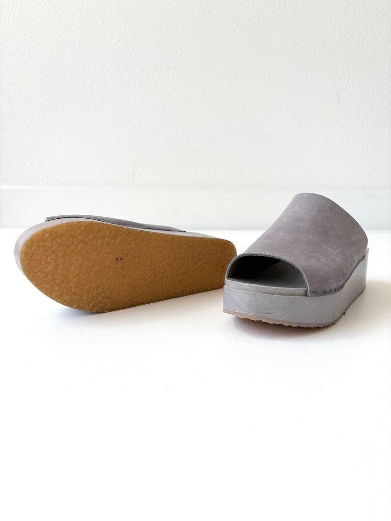 BRYR NORMA CLOG SIZE 38