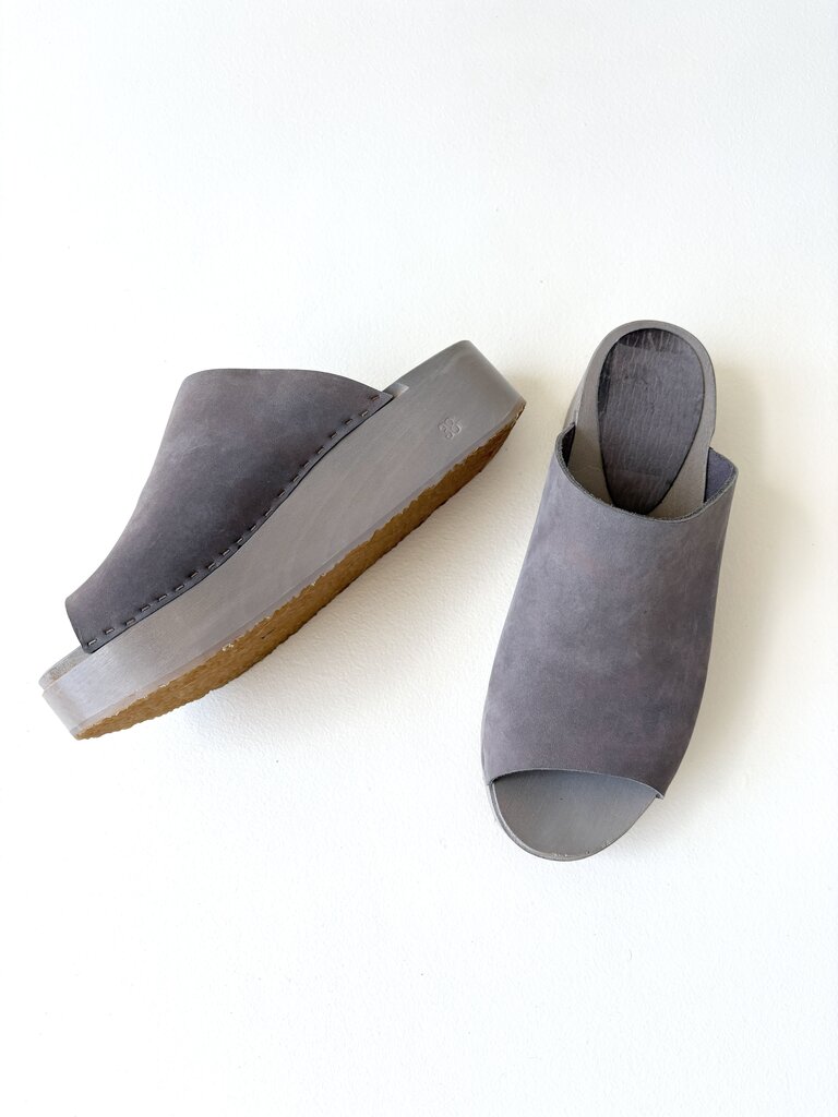 BRYR NORMA CLOG SIZE 38
