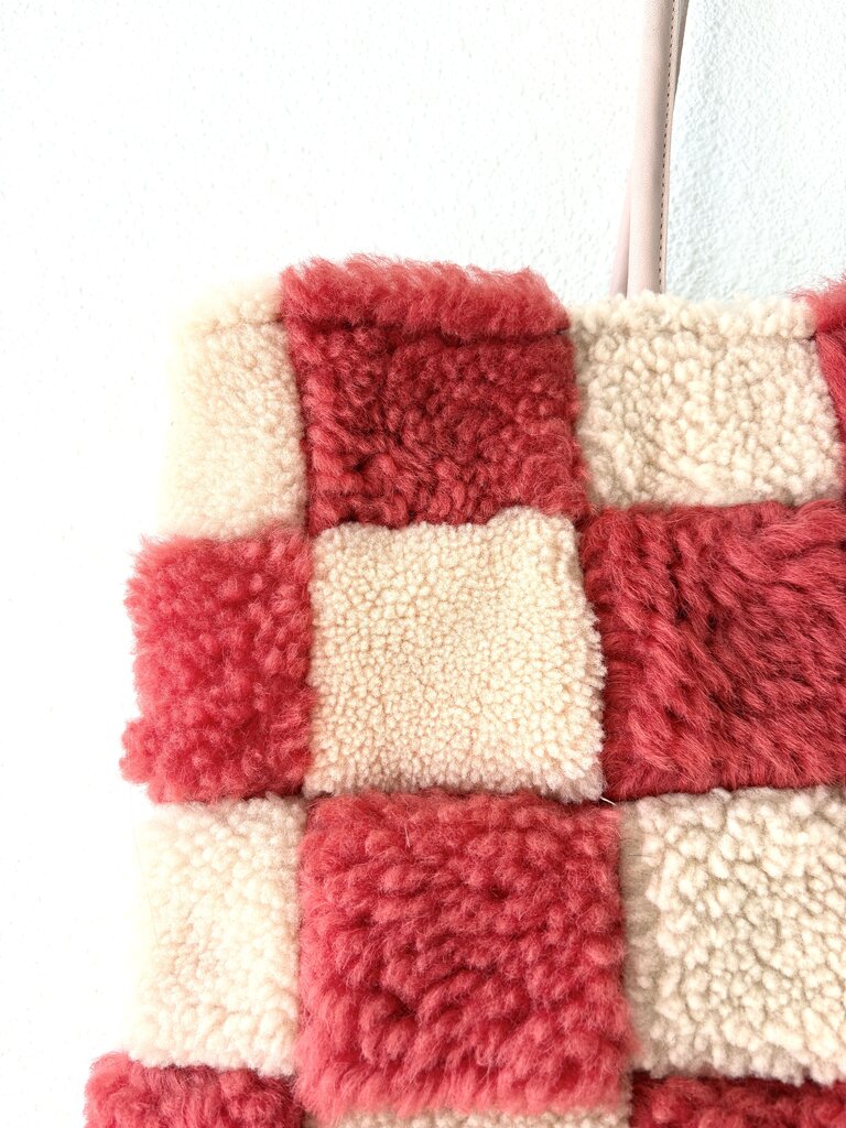 PRIME CUT SHEARLING TOTE