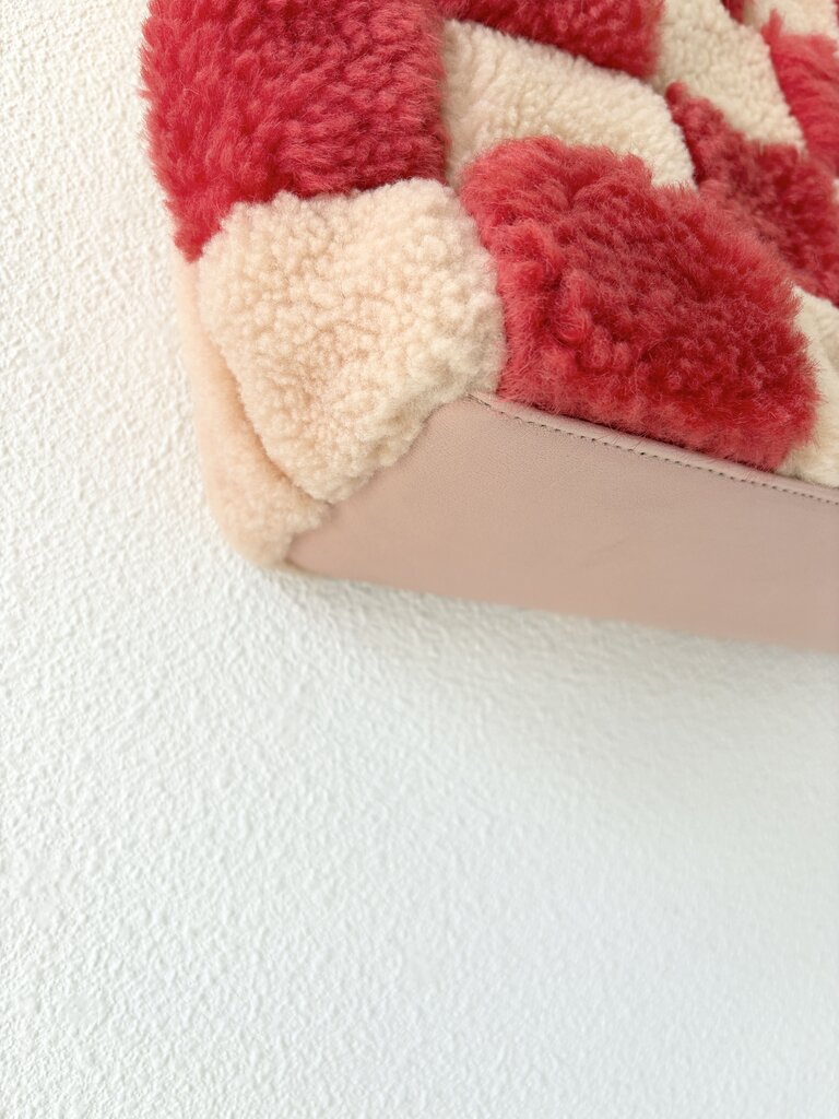 PRIME CUT SHEARLING TOTE