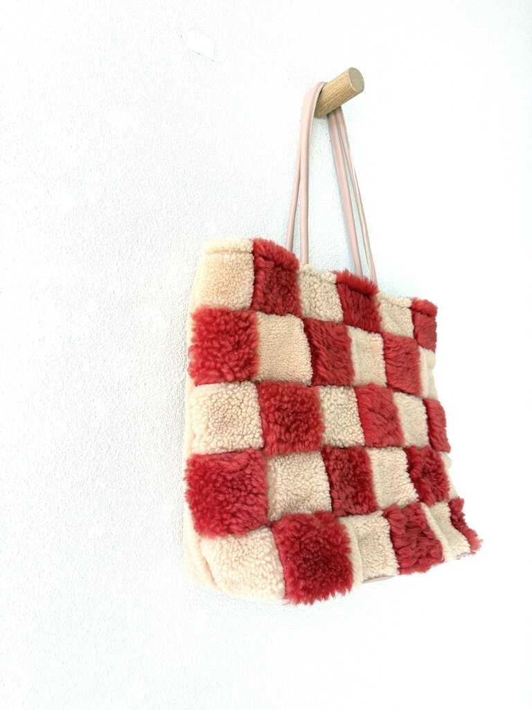 PRIME CUT SHEARLING TOTE