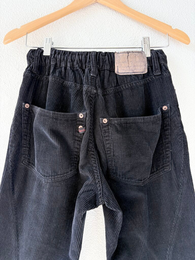 DR COLLECTORS CORDUROY PANTS SIZE X-SMALL