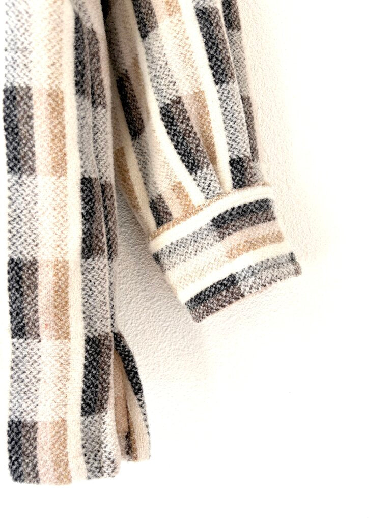 APC WOOL BUTTON UP SIZE SMALL