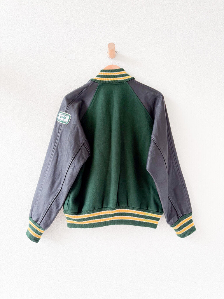 VINTAGE VARSITY JACKET SIZE MEDIUM