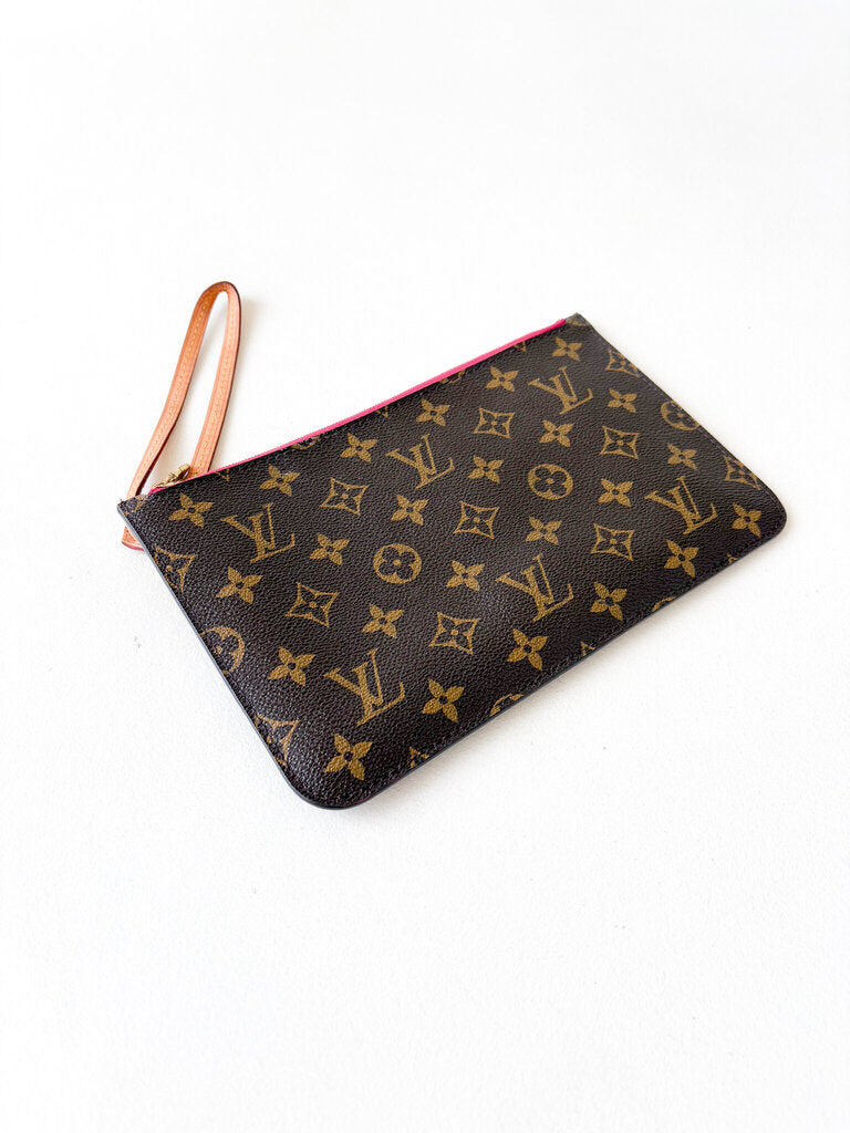 LOUIS VUITTON ZIPPER POUCH