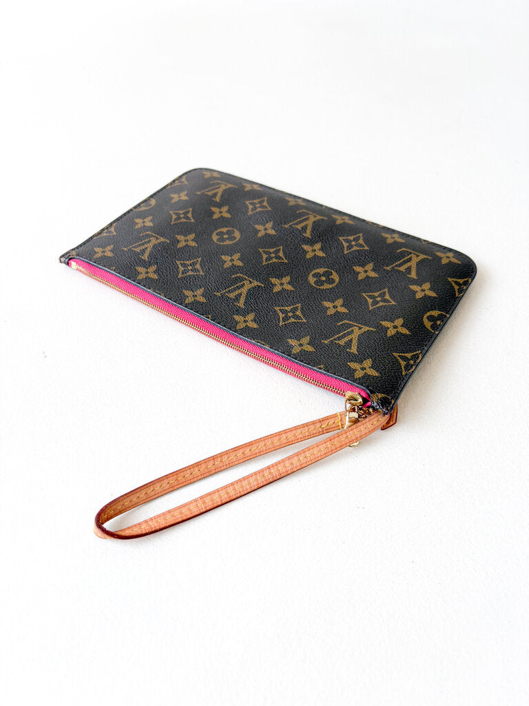 LOUIS VUITTON ZIPPER POUCH