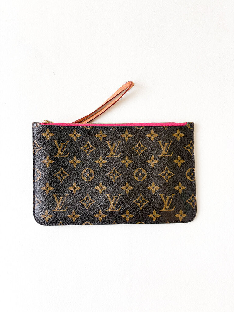 LOUIS VUITTON ZIPPER POUCH