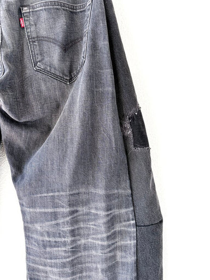 B SIDES BARREL LEG JEANS SIZE 26