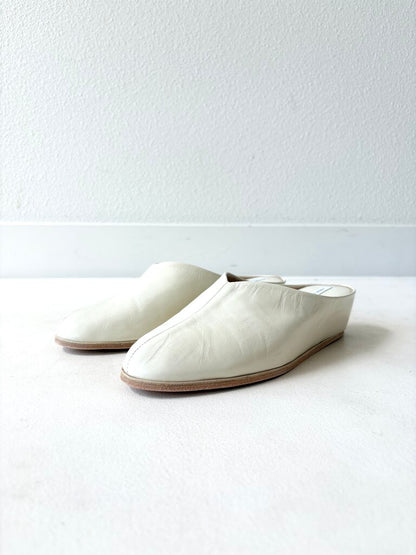 ABOUT ARIANNE 'BAO WALK SLIDES' SIZE 40