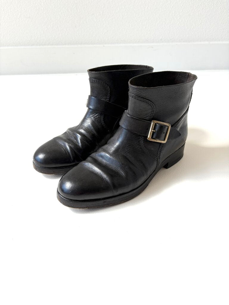 GOLDEN GOOSE HOBBY BOOTS SIZE 37