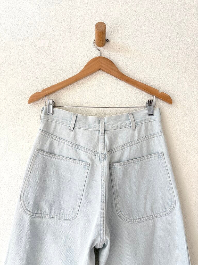 JESSE KAMM 225 LIGHT WASH JEANS SIZE 10