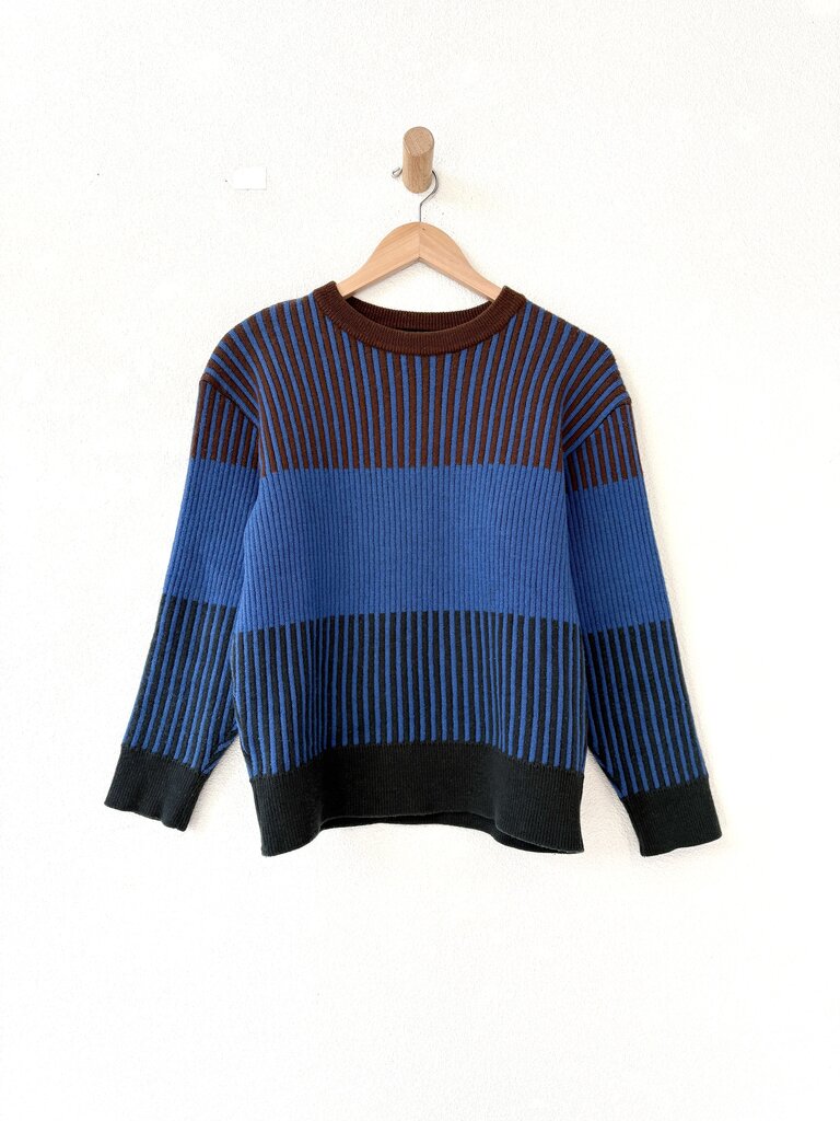 ISSEY MIYAKE WOOL SWEATER SIZE MEDIUM