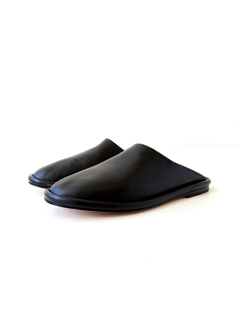LAUREN MANOOGIAN NEW FOLD MULES SIZE 39