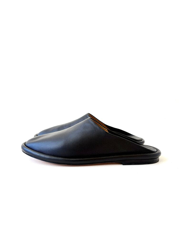 LAUREN MANOOGIAN NEW FOLD MULES SIZE 39