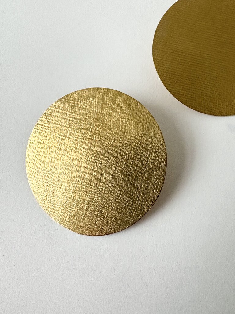 ANNIE COSTELLO BROWN LARGE DISC EARRINGS