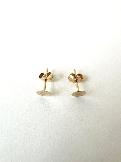 KATHLEEN WHITAKER 14K SMALL CIRCLE STUDS