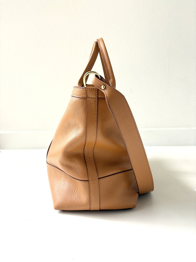 LOTUFF LEATHER WORKING TOTE