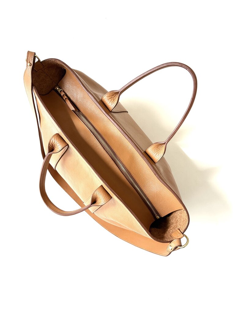 LOTUFF LEATHER WORKING TOTE