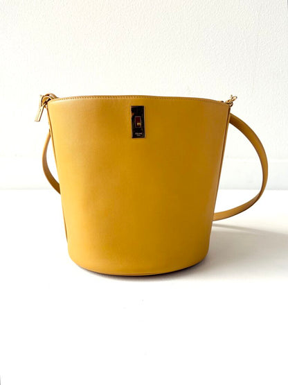 CELINE 16 BUCKET BAG