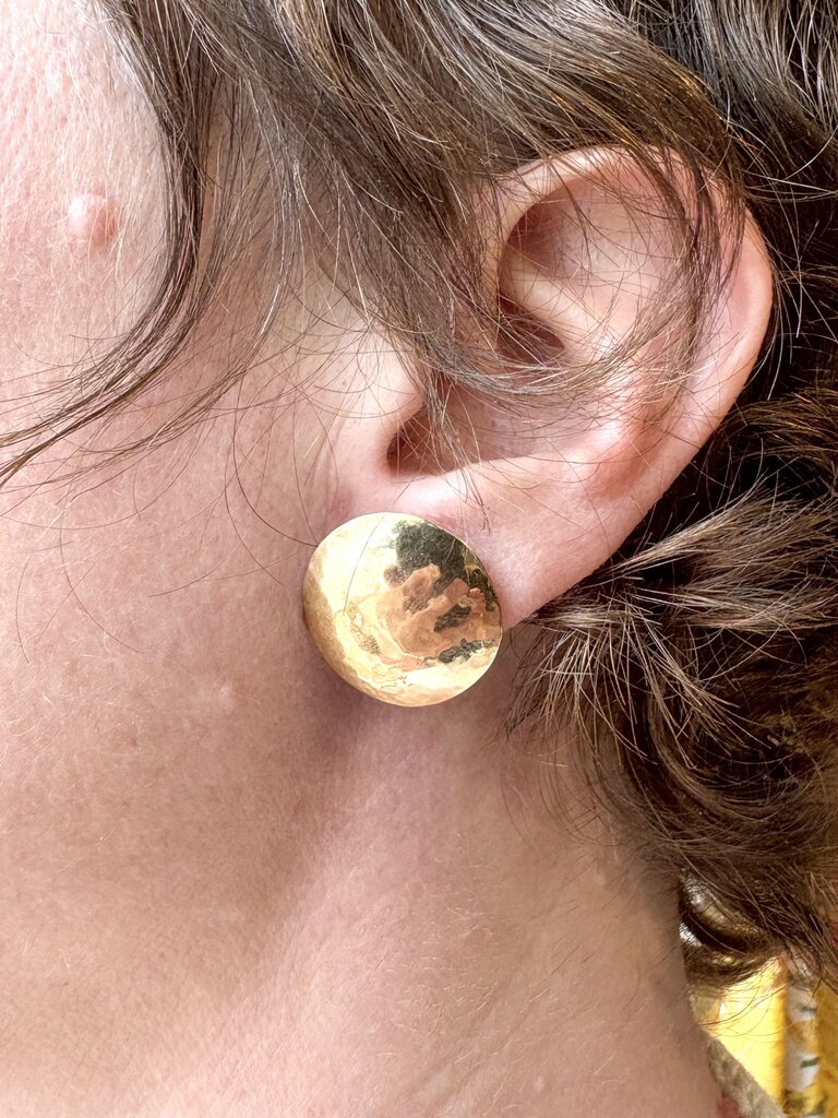 VINTAGE 14K HAMMERED DISC EARRINGS