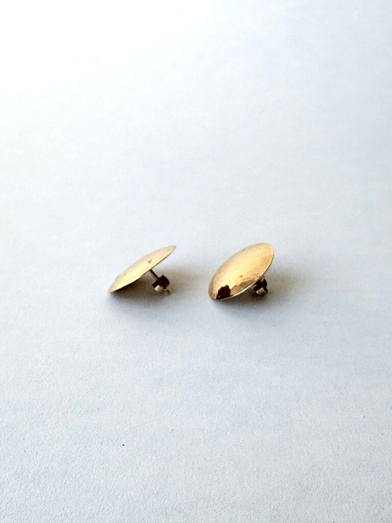 VINTAGE 14K HAMMERED DISC EARRINGS
