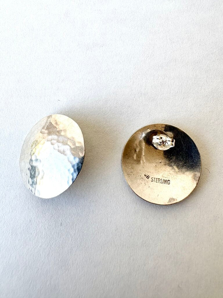 VINTAGE STERLING SILVER HAMMERED DISC EARRINGS
