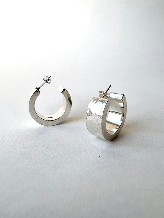 VINTAGE STERLING SILVER HOLLOW HOOPS