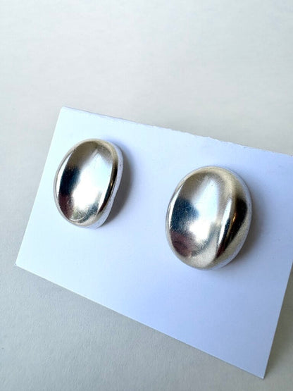 VINTAGE STERLING SILVER OVAL SCULPTURAL EARRINGS