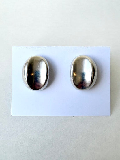 VINTAGE STERLING SILVER OVAL SCULPTURAL EARRINGS