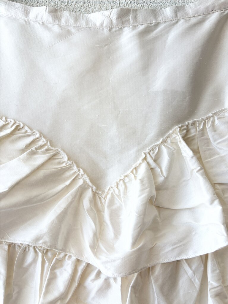 CHELSEA MAK RUFFLE SKIRT SIZE SMALL