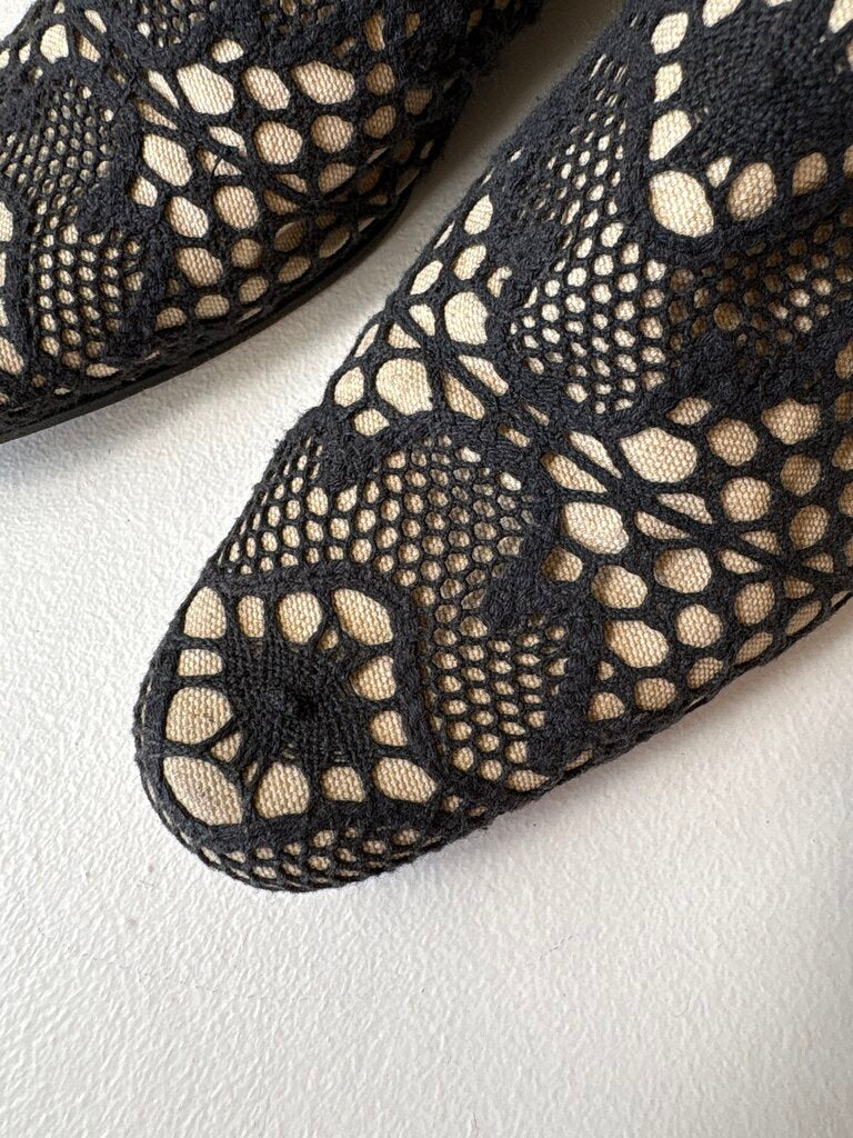 VINTAGE DRIES VAN NOTEN LACE MULES SIZE 38.5