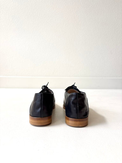 JAMIE HALLER OXFORDS SIZE 37
