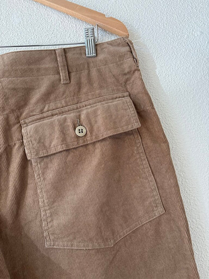 ENGINEERED GARMENTS CORDUROY SHORTS SIZE LARGE
