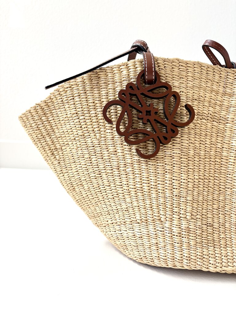 LOEWE SMALL SHELL BASKET BAG