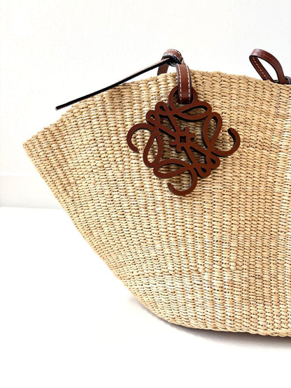 LOEWE SMALL SHELL BASKET BAG