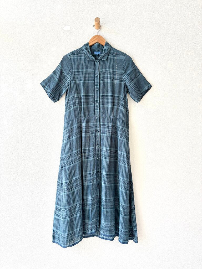 EKA LINEN SHIRT DRESS SIZE SMALL