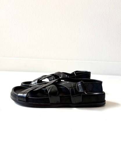 TOTEME CHUNKY FLAT SANDALS SIZE 40