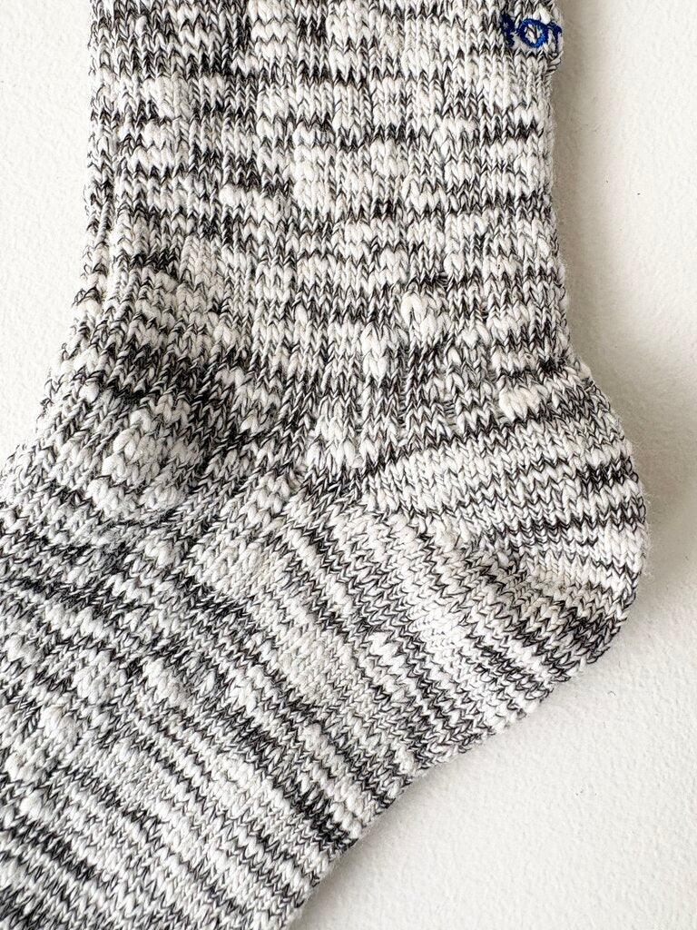 ROTOTO COTTON SLUB CREW SOCKS IN DARK BROWN SIZE SMALL