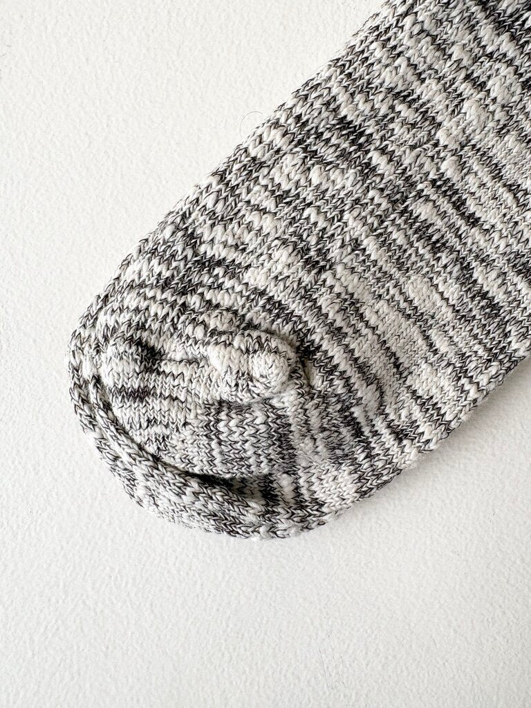 ROTOTO COTTON SLUB CREW SOCKS IN DARK BROWN SIZE SMALL