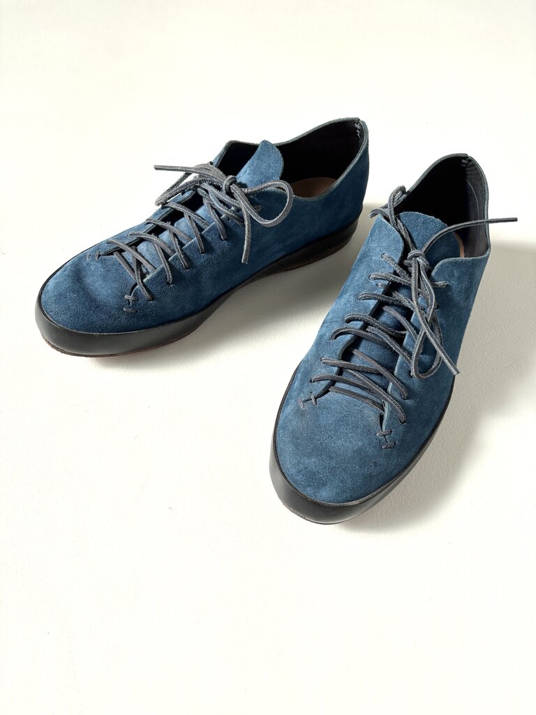 FEIT SUEDE LOW TOP SNEAKERS SZ 45