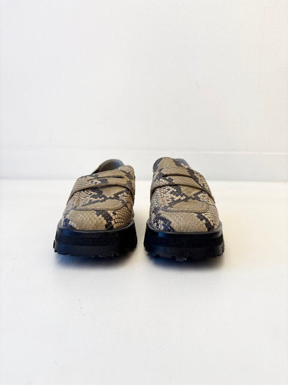 LABUCQ LUG SOLE LOAFER SIZE 38