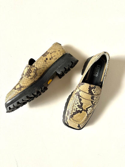 LABUCQ LUG SOLE LOAFER SIZE 38