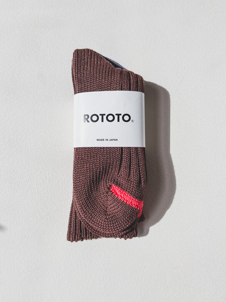 ROTOTO CHUNKY RIBBED CREW SOCKS IN BROWN POPPY SIZE LARGE